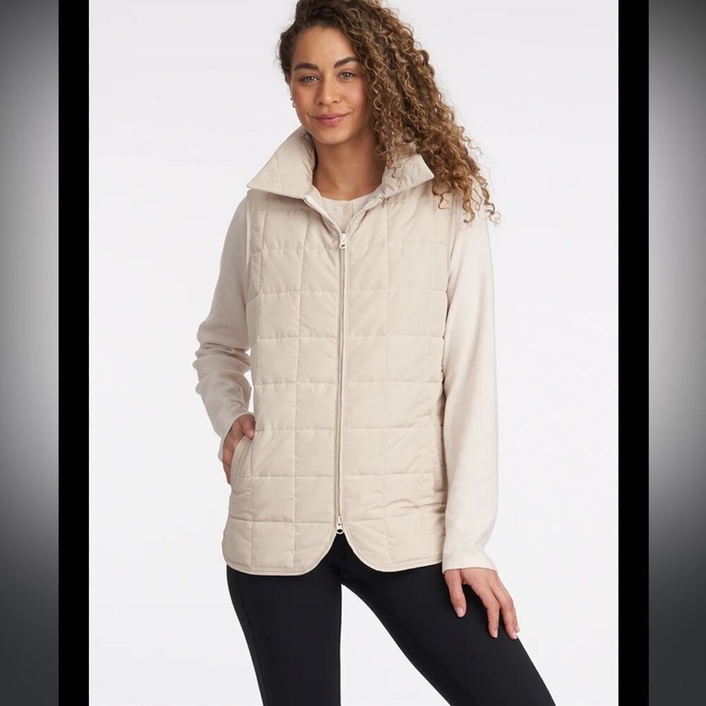 Cream Quilted Vest Size XS Full zip with Pockets